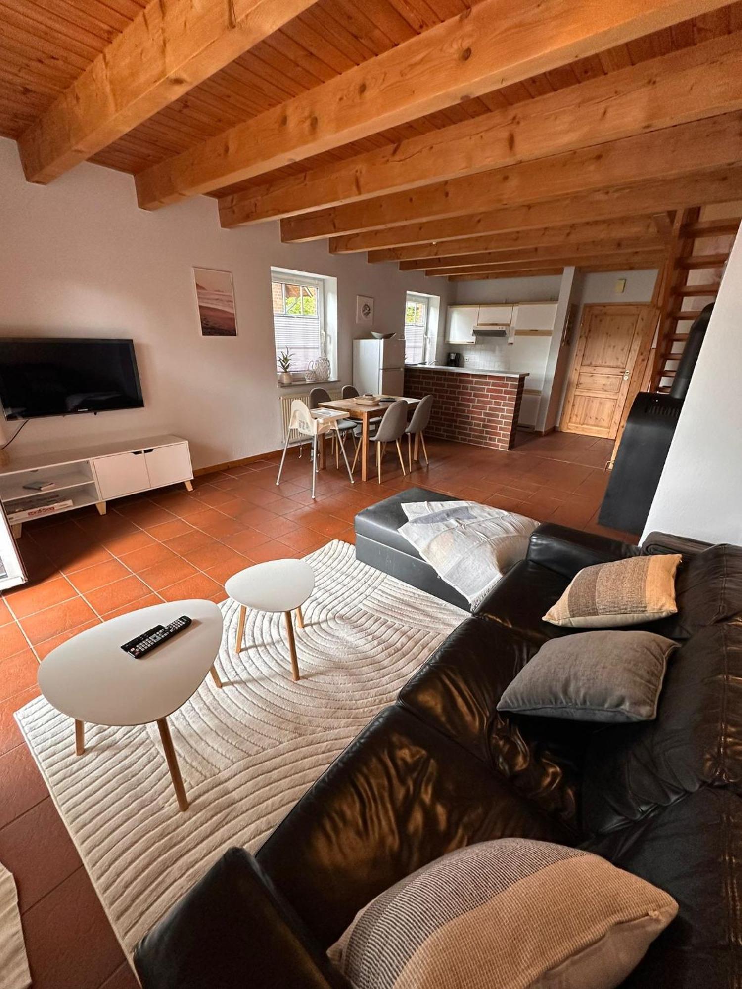 Strandhaus Nina - Ferienhaus ホークジール エクステリア 写真