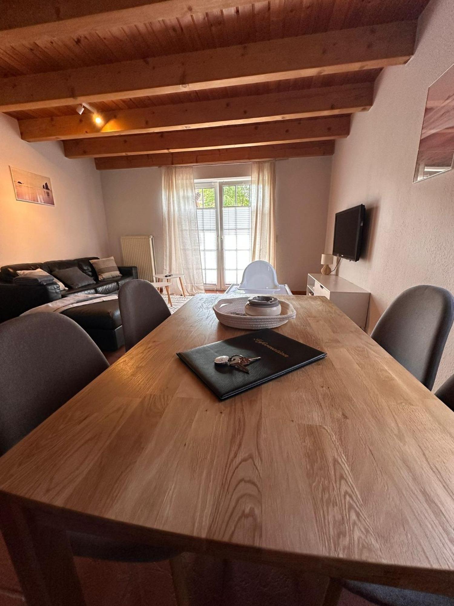 Strandhaus Nina - Ferienhaus ホークジール エクステリア 写真