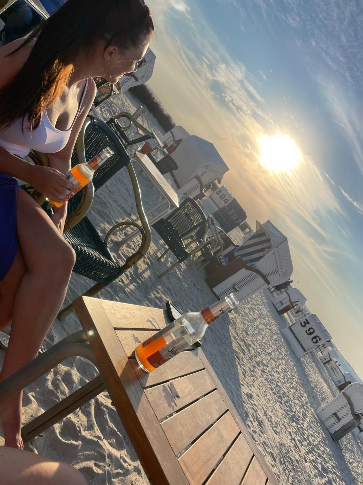 Strandhaus Nina - Ferienhaus ホークジール エクステリア 写真